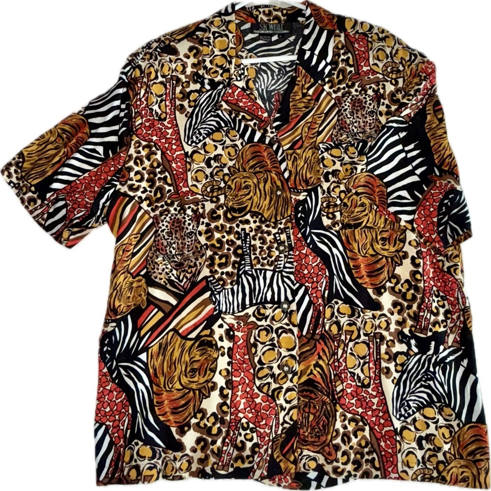 Women’s Animal Print Short Sleeve Shirt